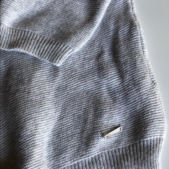 Sweater - Picture 3 of 3